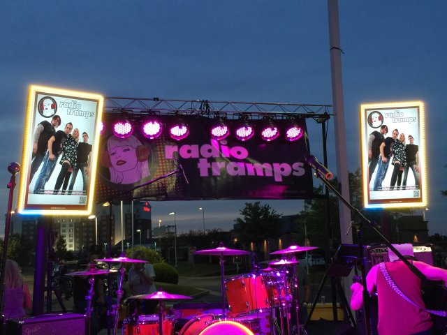 Quaker Steak & Lube Polaris and RadioTramps