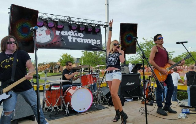 Quaker Steak & Lube Polaris and RadioTramps