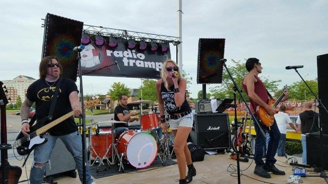 Quaker Steak & Lube Polaris and RadioTramps